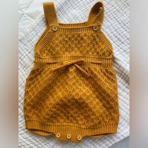 knat overall size 6 ,9 months